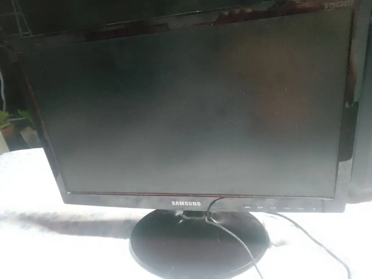 Monitor Samsung ST90C301F