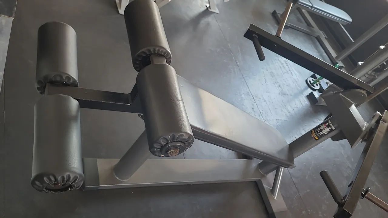 Supino declinado articulado