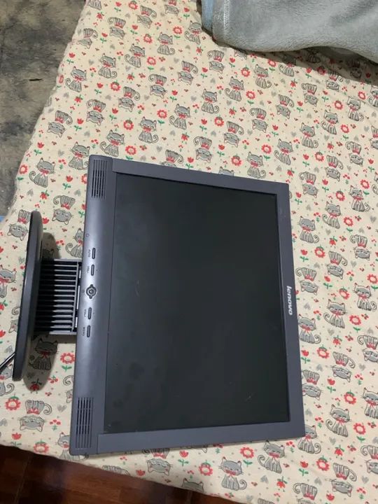 Monitor Lenovo - 17 polegadas - Foto 2