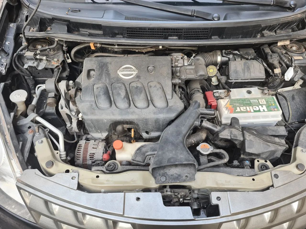Nissan grand Livina 2014 preto ótimo estado, doc Ok meu nome só transferir - Foto 4