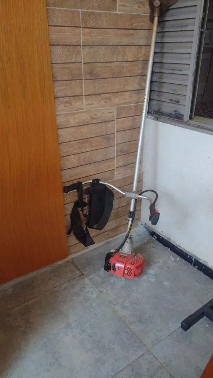 Roçadeira a gasolina Yamaha 52 cilindradas