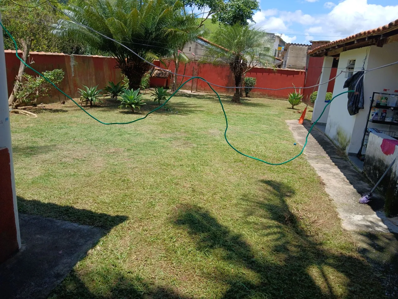 Faço cortes de grama, jardinagem