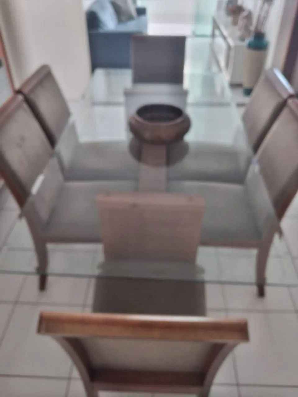 Mesa de Vidro com Detalhes em Madeira - Foto 2