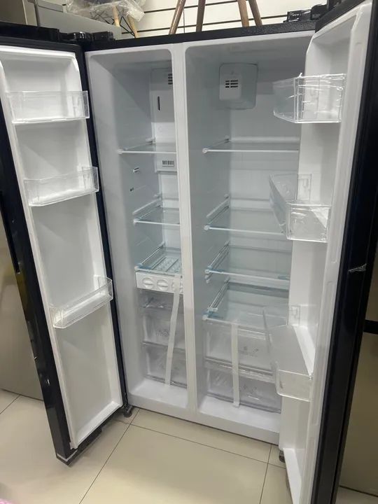 Refrigerador by side novo 511 l só 4200 - Foto 2