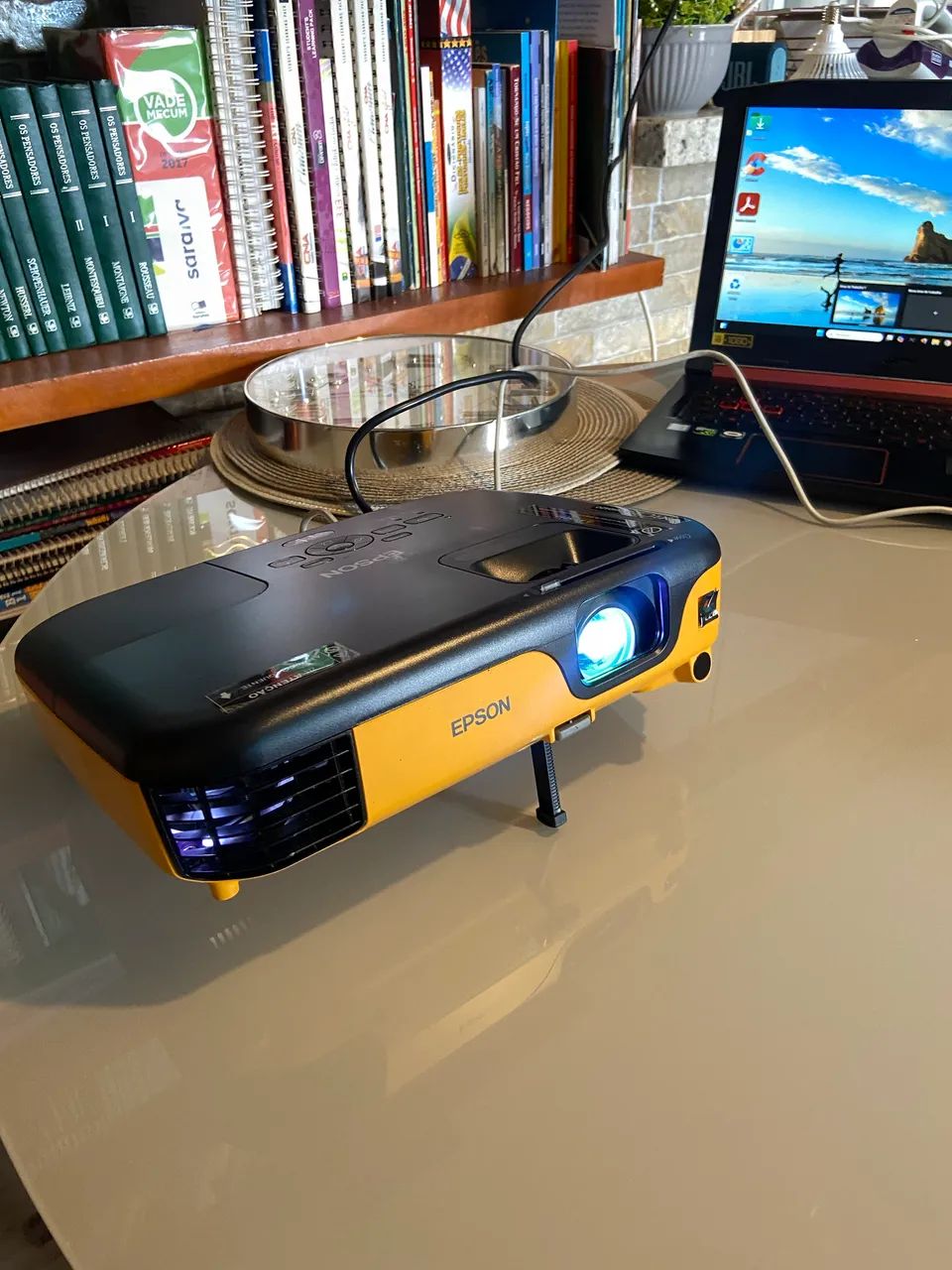 Projetor de Slides Data Show64168596308099121