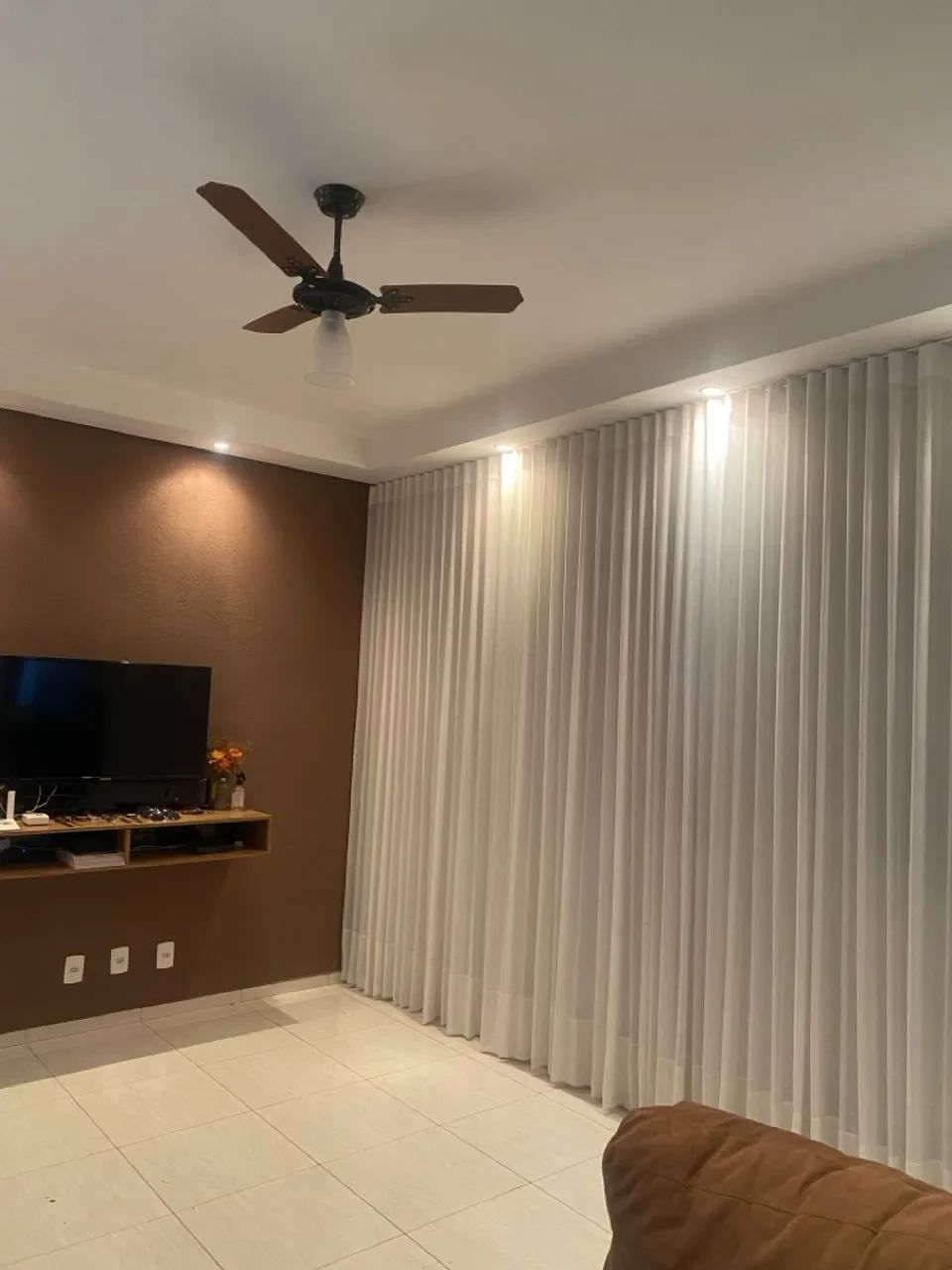 Cortina de linho com blackout 100%
