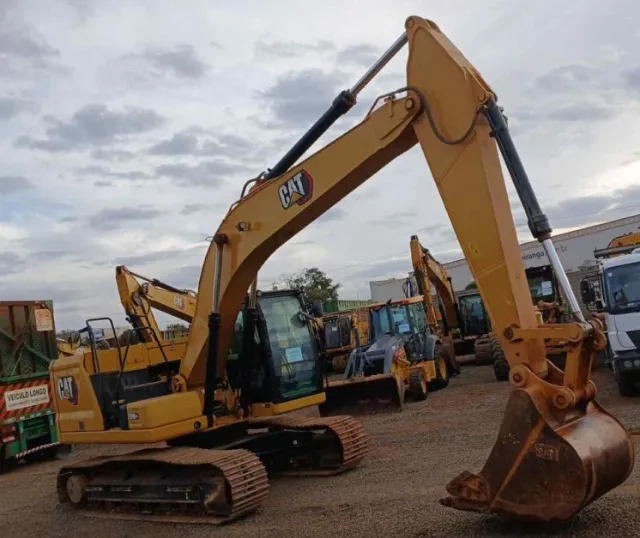 Escavadeira Hidráulica CAT 320 - Pronta Entrega