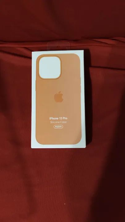 Capa Iphone 13 PRO Silicone Case (Magsafe) - Laranja - Foto 2