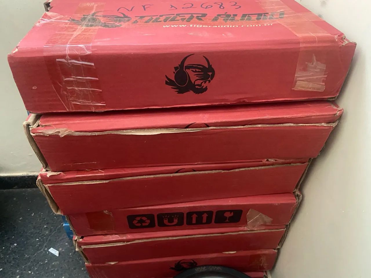 14 pares de 6x9 tiger audio (440w rms )novos na caixa com nota! - Foto 5