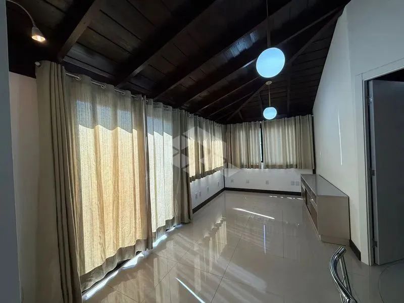 Cobertura de 01 quarto com 44m² para alugar no Centro de Florianópolis. - Foto 4