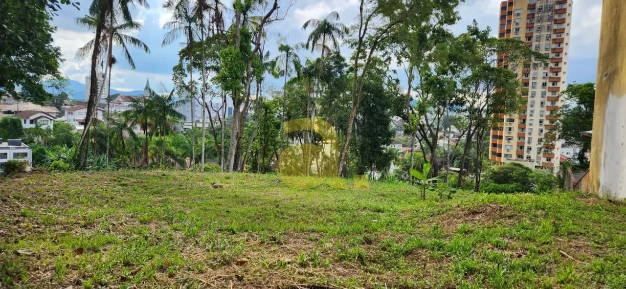 MARAVILHOSO TERRENO PRÓXIMO AO CENTRO 4.604,30m²