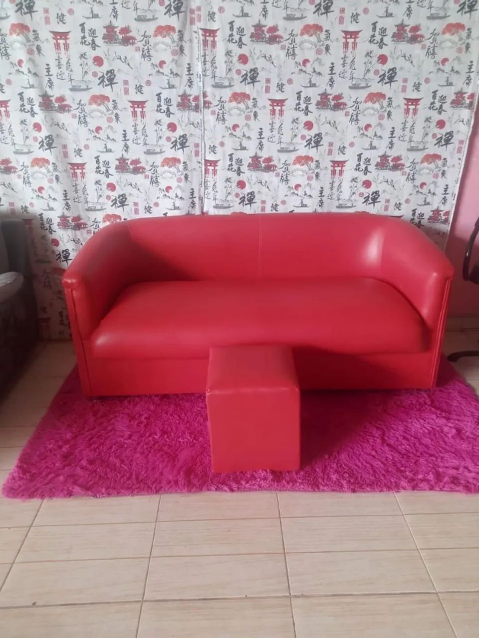 Poltrona Verde Esmeralda com Puff - Conforto e Estilo! - Foto 2