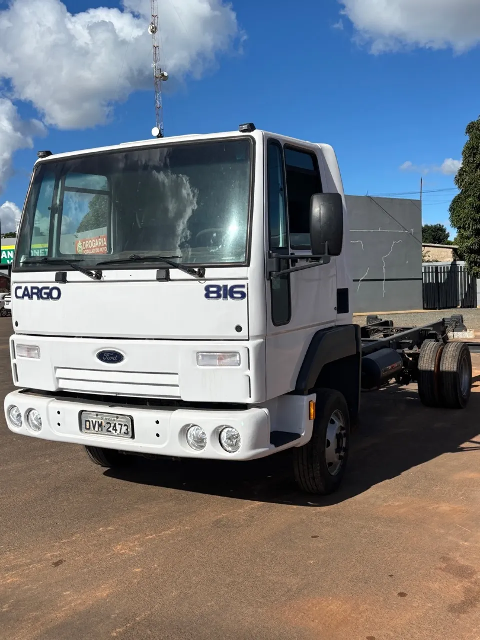 Ford Cargo 816 ano 2013