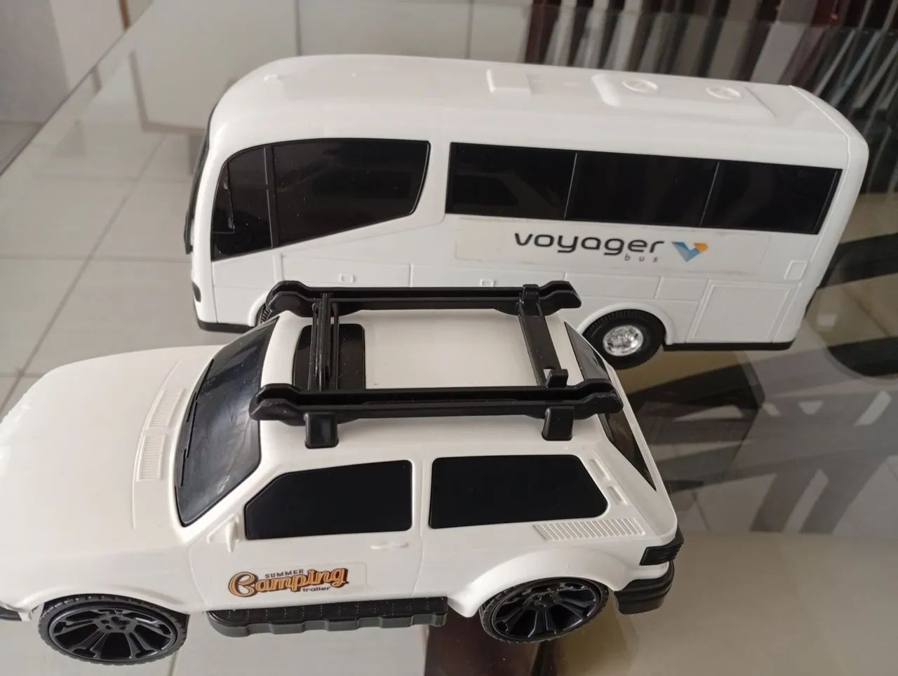 Ônibus mas carro branco  - Foto 4
