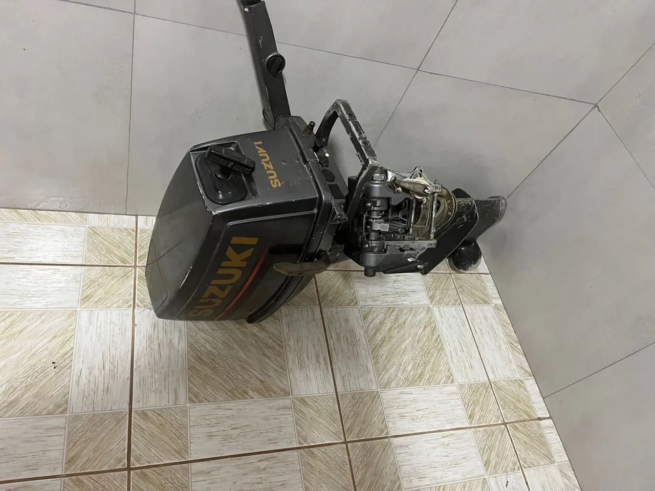 Kit - carretinha 2023 + canoa 5mt + motor 15hp suzuki - Foto 10