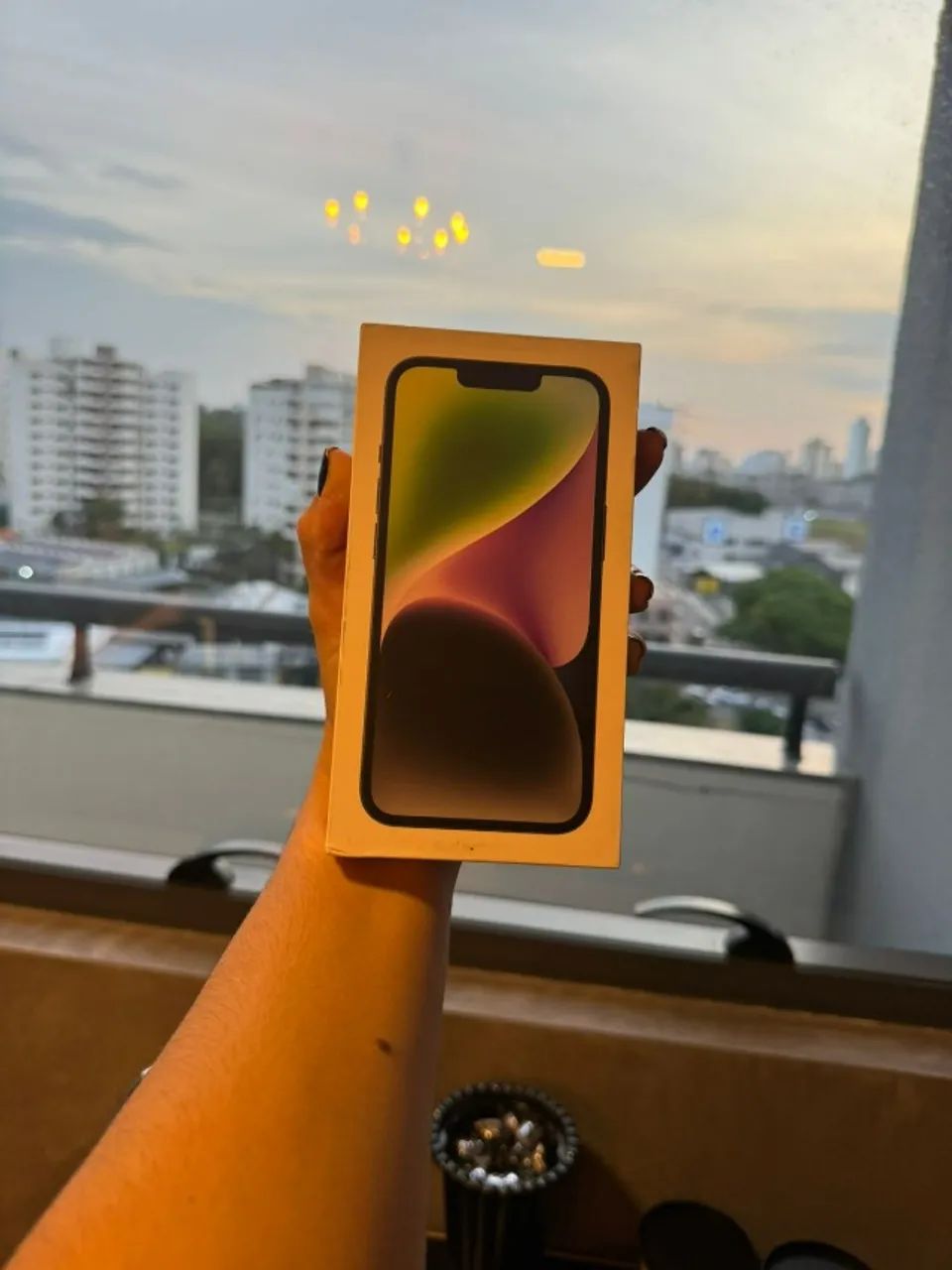 iPhone 14 128GB - Garantia Apple de 1 Ano