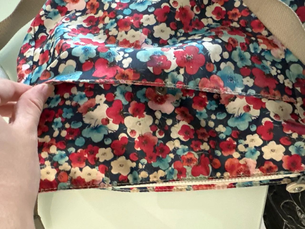 Vendo Bolsa Kipling Original Floral - Foto 4