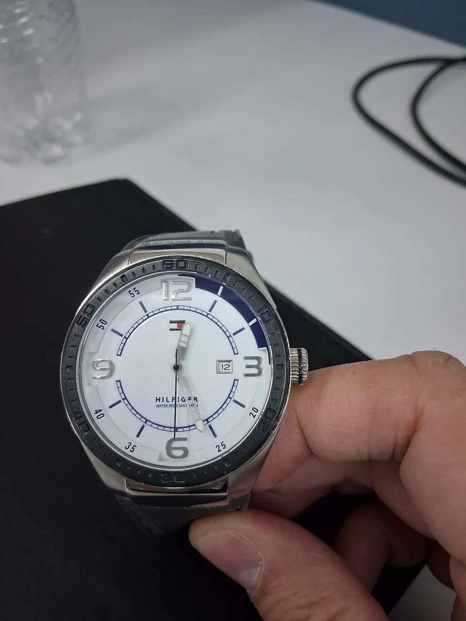 Relógio Tommy Hilfiger e Chillie benas Original - Elegância e Estilo