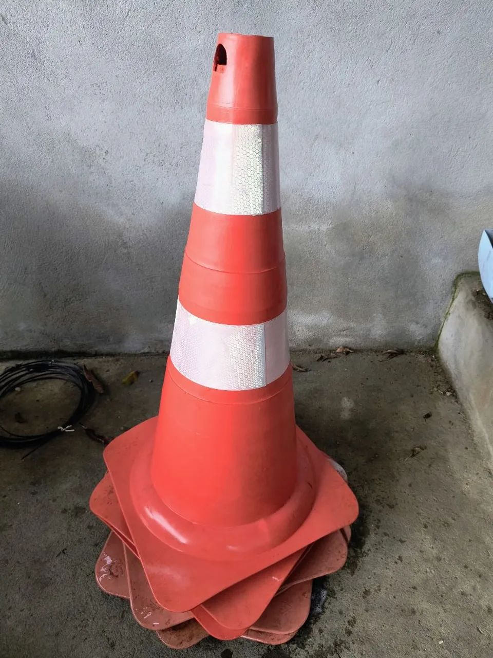Cones de Sinalização - 7 Peças