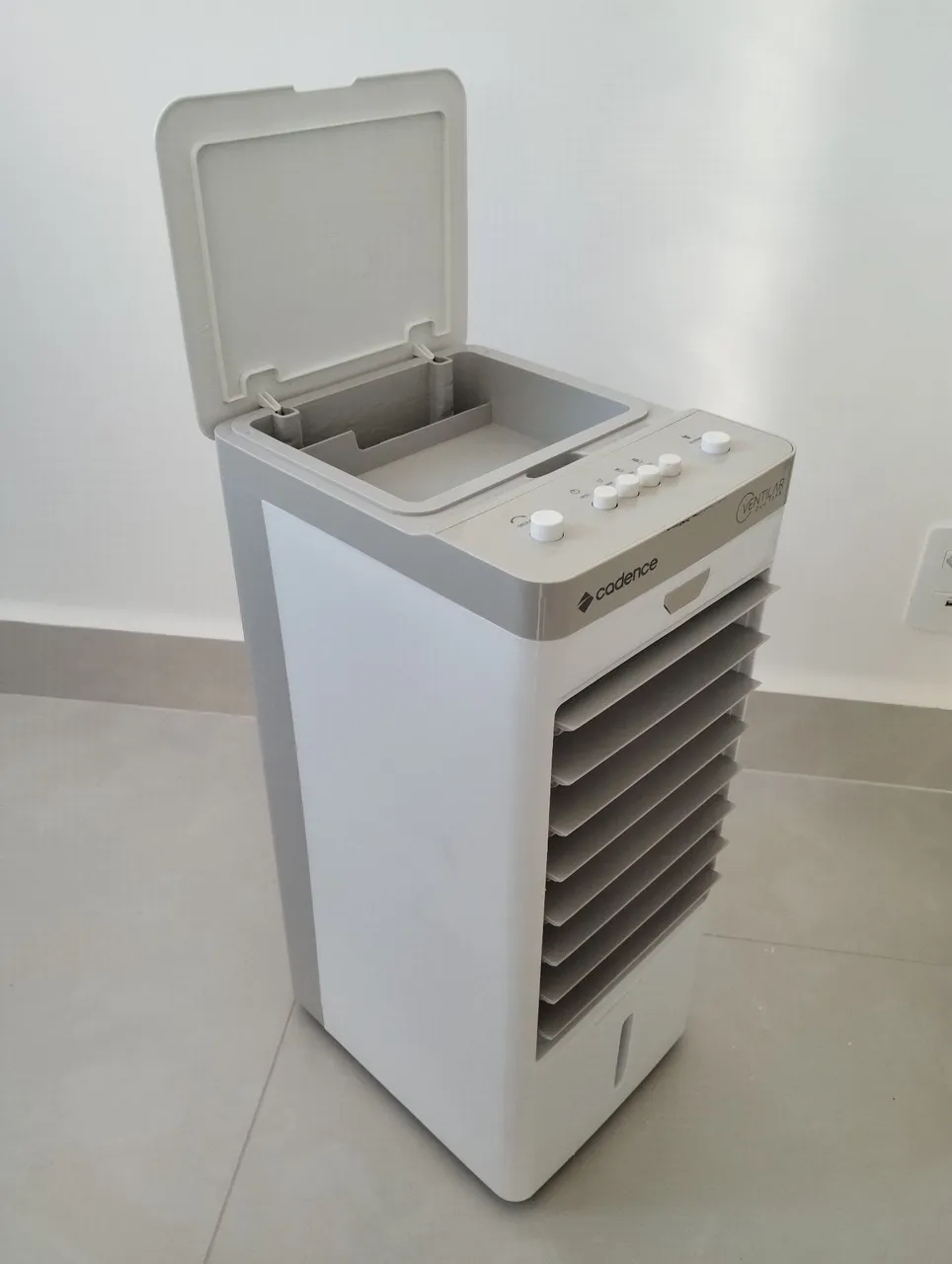 Climatizador de Ar Portátil Cadence