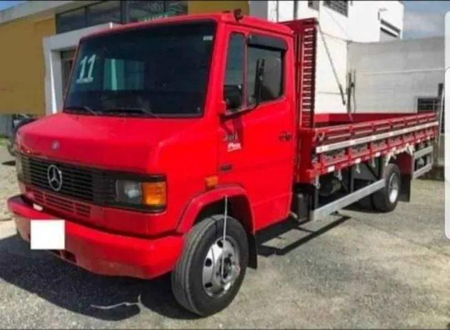 Mercedes Bens 710 único dono