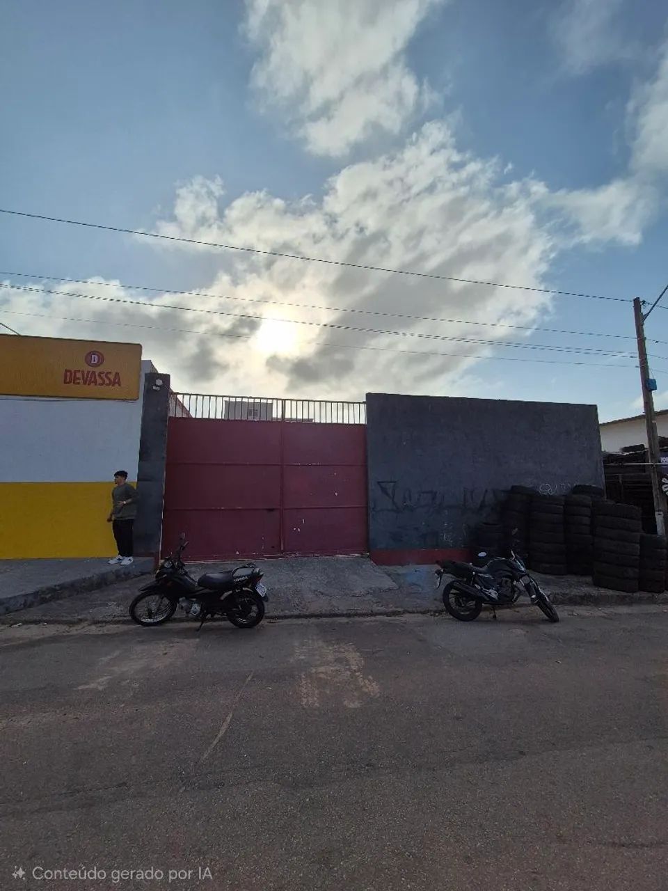 Aluguel de Terreno com Estrutura - Av. Daniel de La Touche