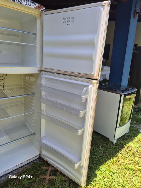 Geladeira duplex Continental 560 litros  - Foto 6