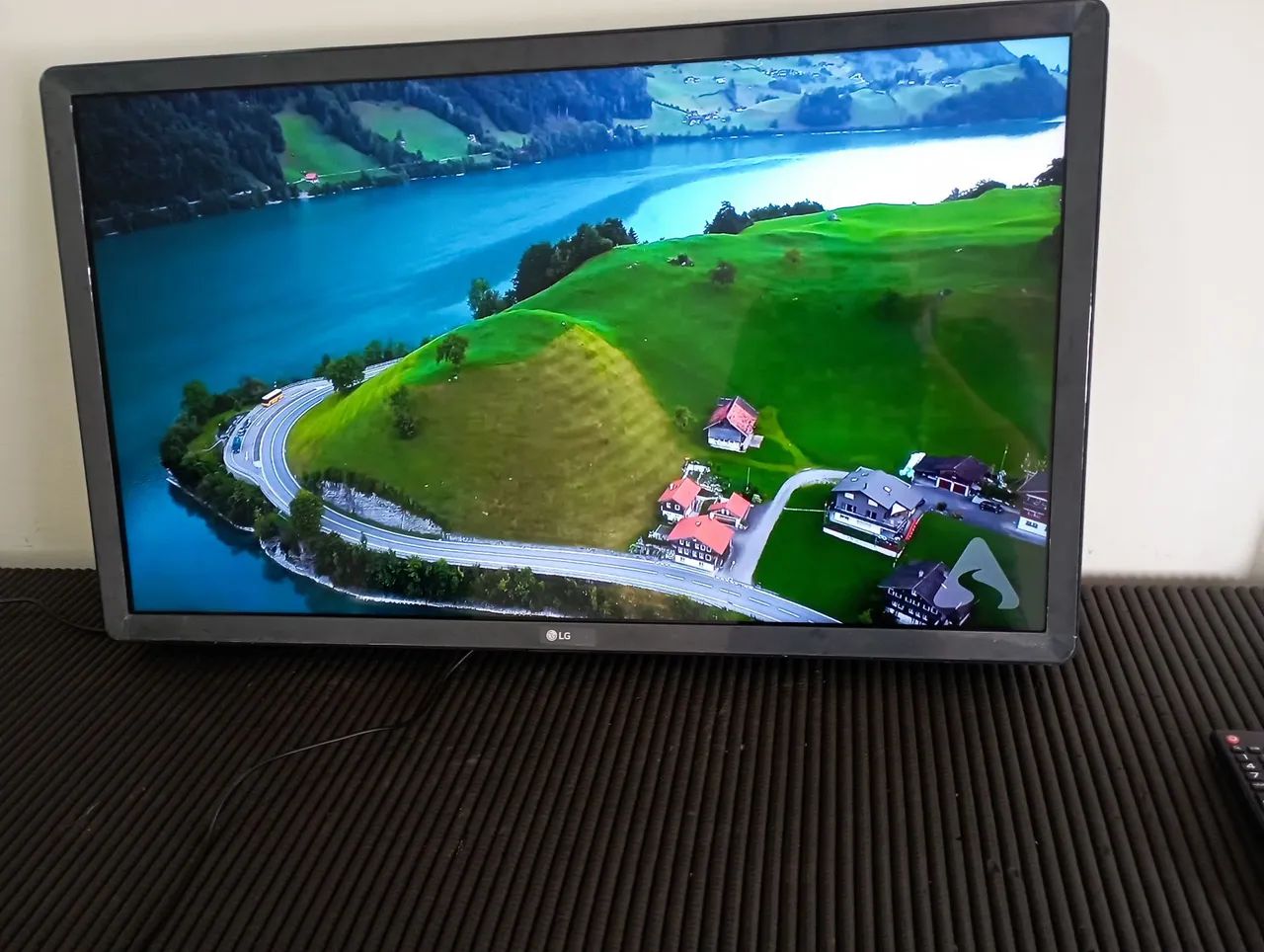Vendo tv LG 32 polegadas Smart de leds wi-fi  - Foto 5