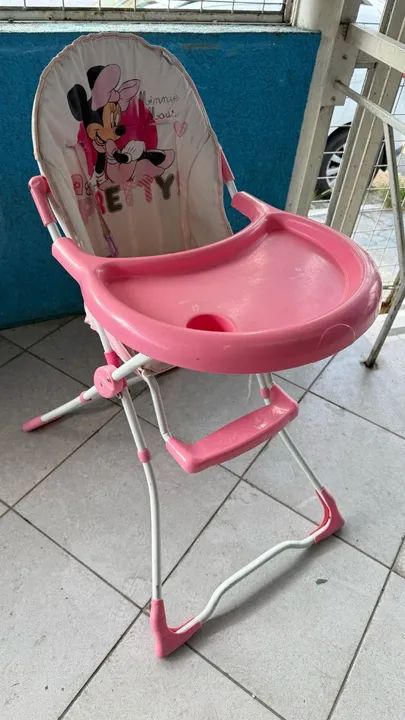 cadeira alimentação rosa usada