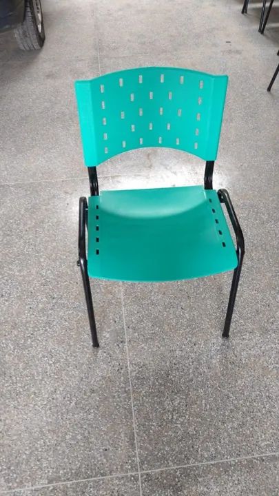 Cadeiras Plásticas - Oferta de Carnaval! - Foto 2