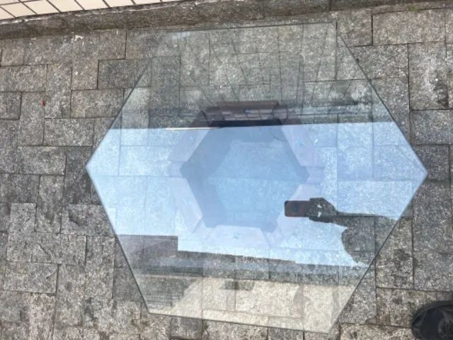 Mesa De Centro - Madeira Maciça Com Tampo De Vidro - Foto 2