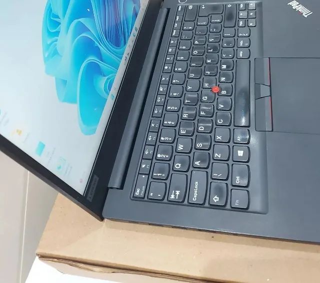 Notebook Lenovo Thinkpad T14 Gen1 I5 16gb Ssd M2 256gb Usada (Usado) - Foto 3