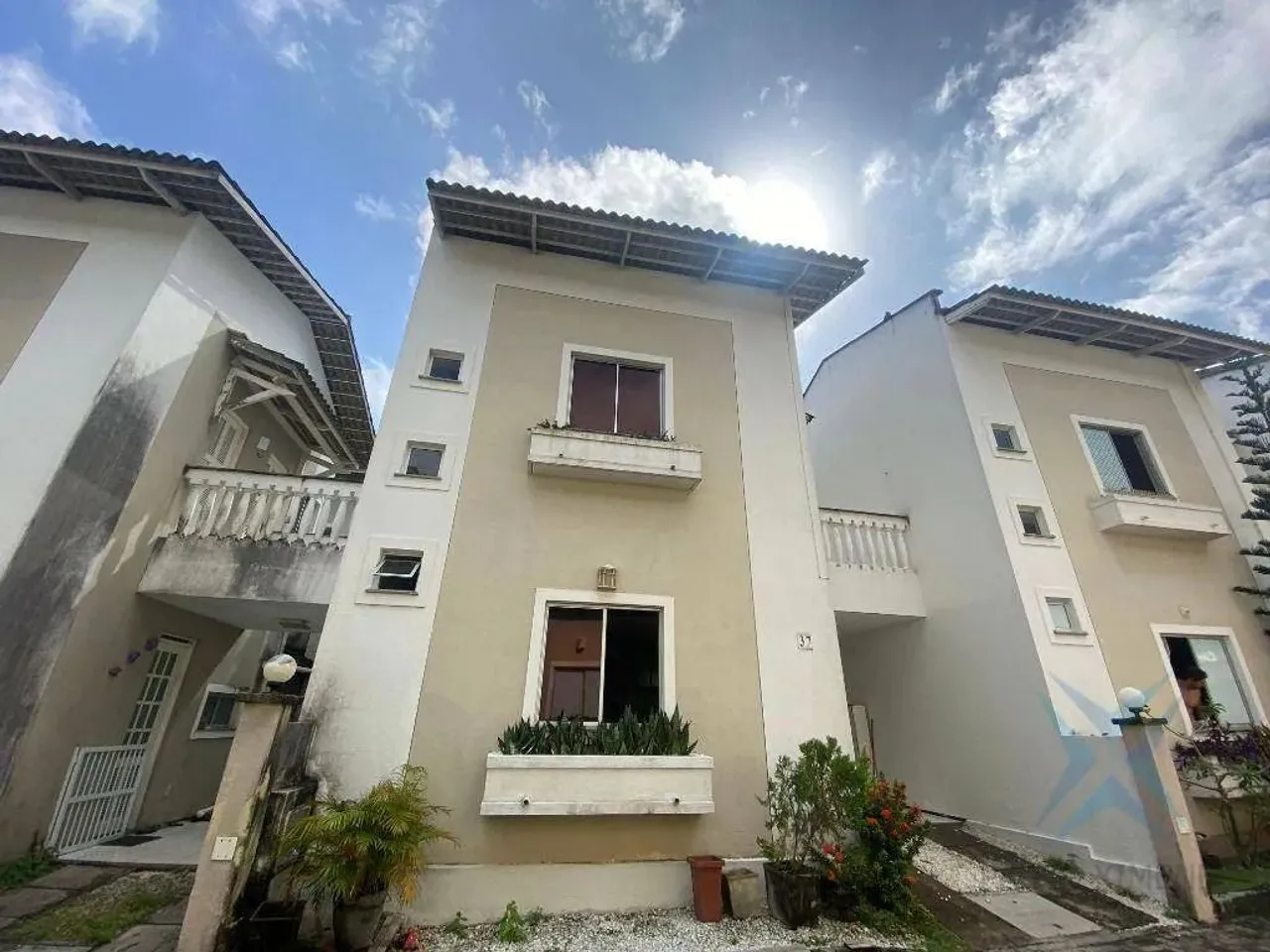 Casa com 3 dormitórios para alugar, 75 m² por R$ 3.231,00/mês - Itaperi - Fortaleza/CE