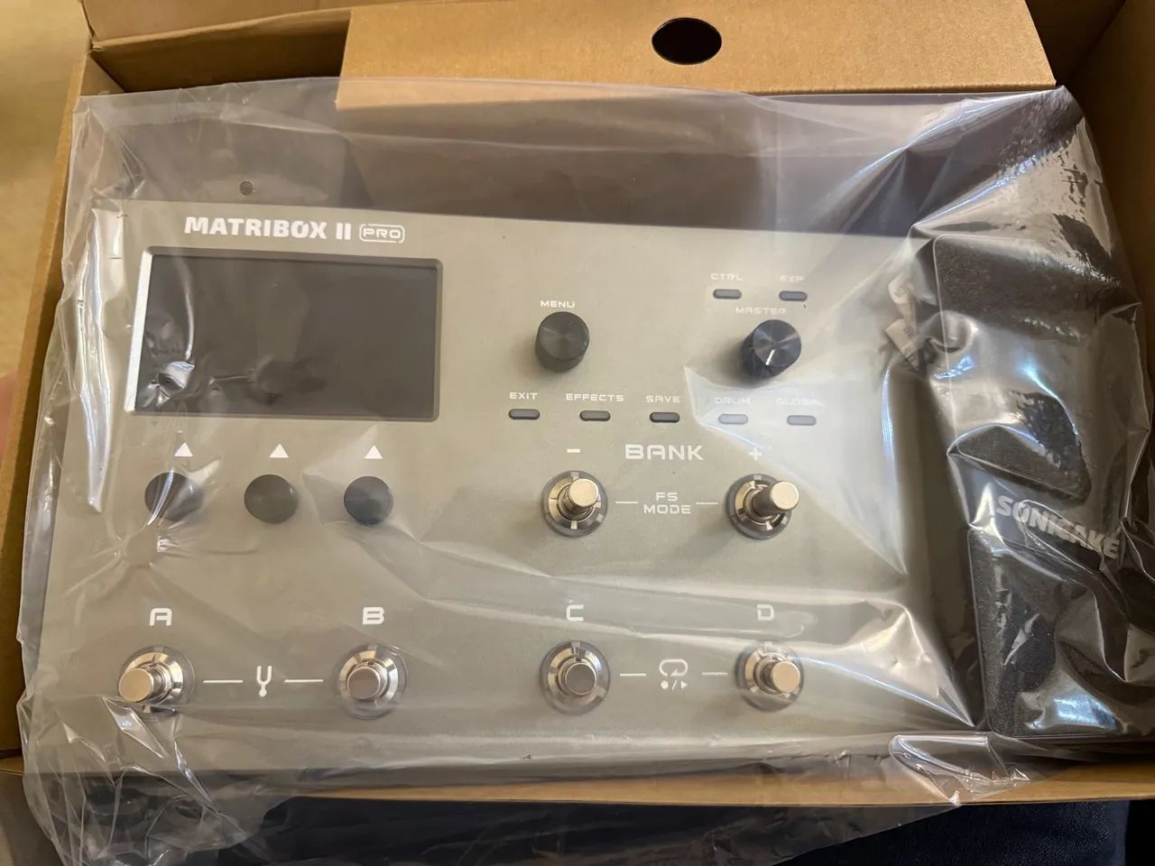 Pedaleira de Guitarra/Baixo Sonicake Matribox II Pro