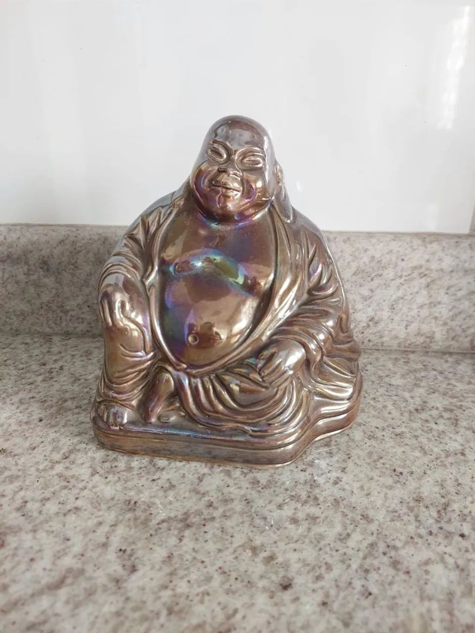 Estátua antiga de Buda em porcelana.  - Foto 2