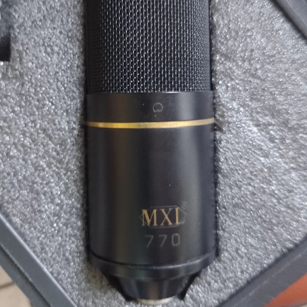 Microfone Condensador MXL 770