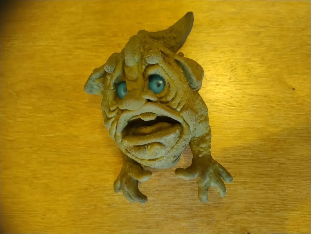 Brinquedo Monstro Bogs Estrela verde
