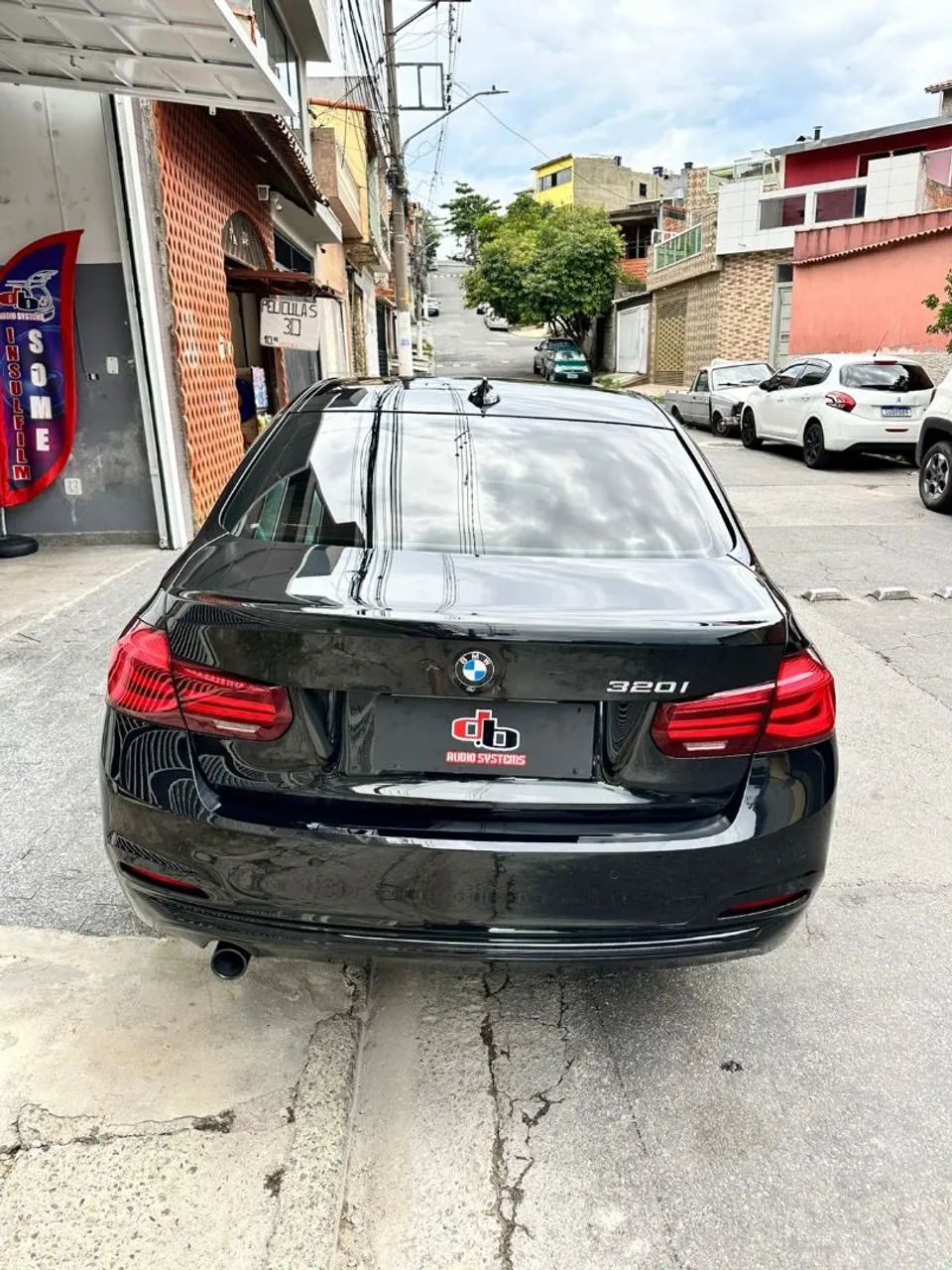 BMW 320i  - Foto 4