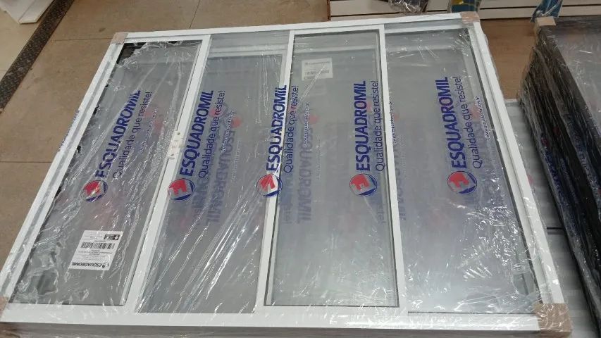Janelas de alumínio branca 4 folhas com vidro 1.0x1.0 a vista R$399,90