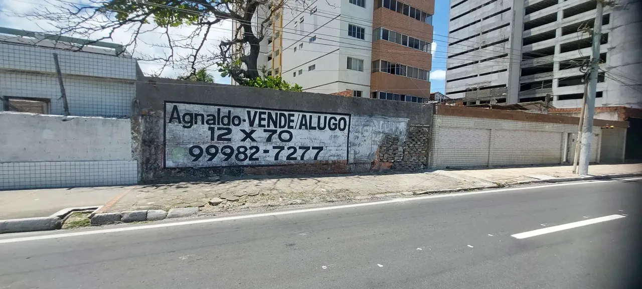 Imóvel para aluguel e venda tem 800 metros quadrados em Centro - Maceió - AL