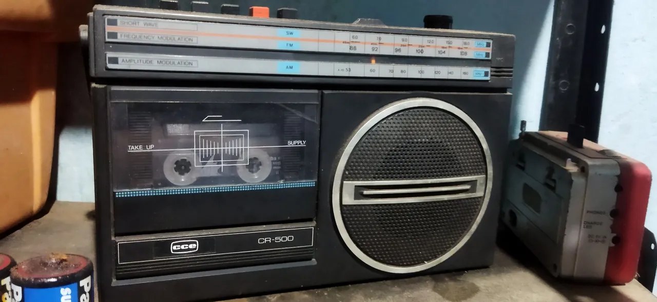 Rádio toca fitas 