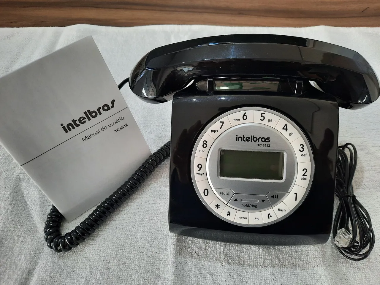 Telefone Intelbras Retrô-Preto TC 8312