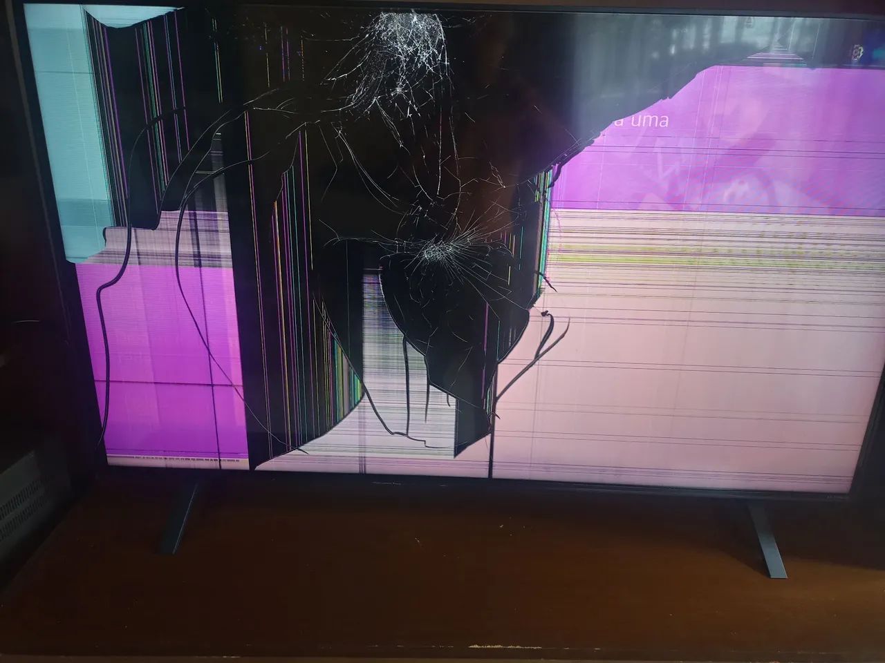 Tv LG 50 polegadas c tela quebrada 