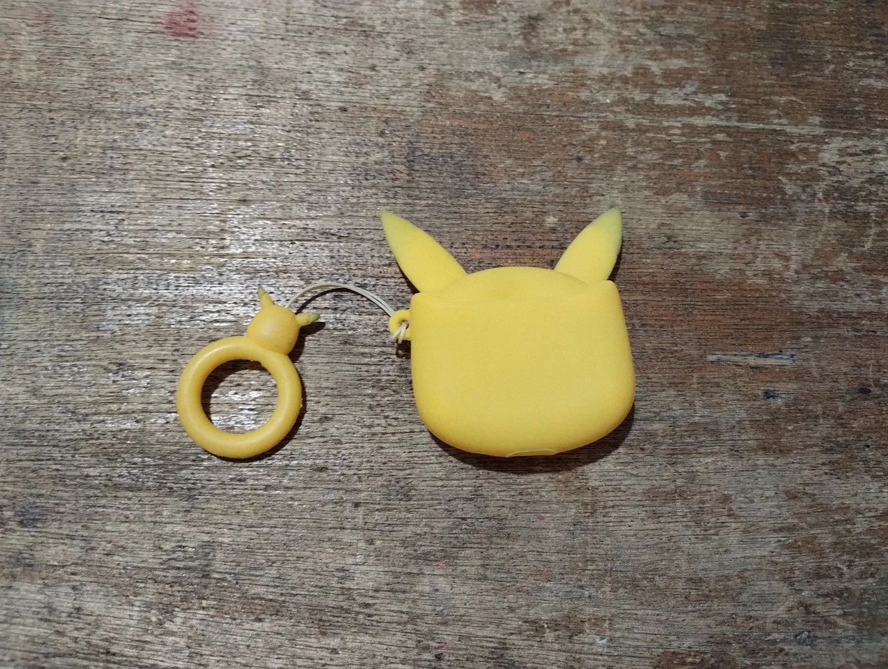 Capinha para fone bluetooth airpods pro do Pikachu - Foto 2