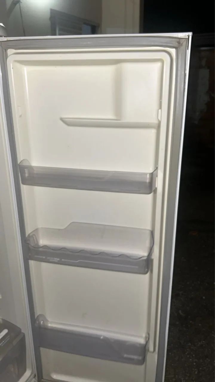 Vendo Geladeira e Fogão 