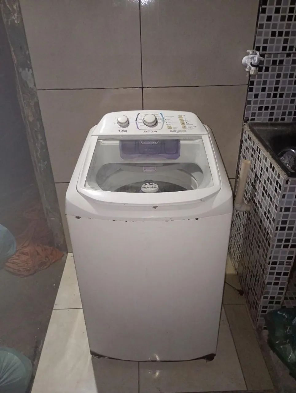 Máquina de lavar roupa Eletrolux 12kg  - Foto 2