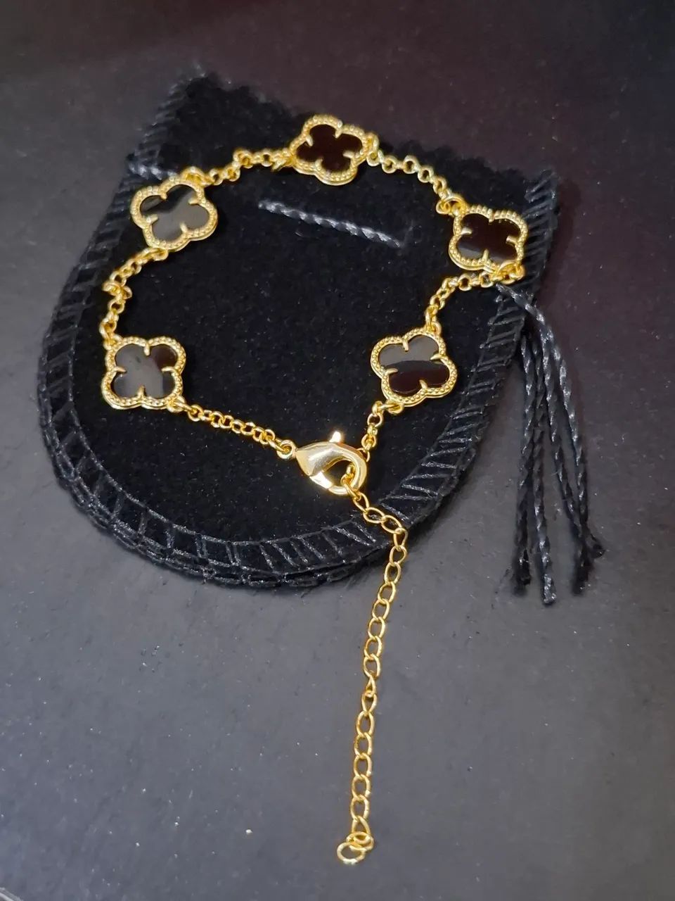 Pulseira Trevo Banhada a Ouro 18k - Foto 5