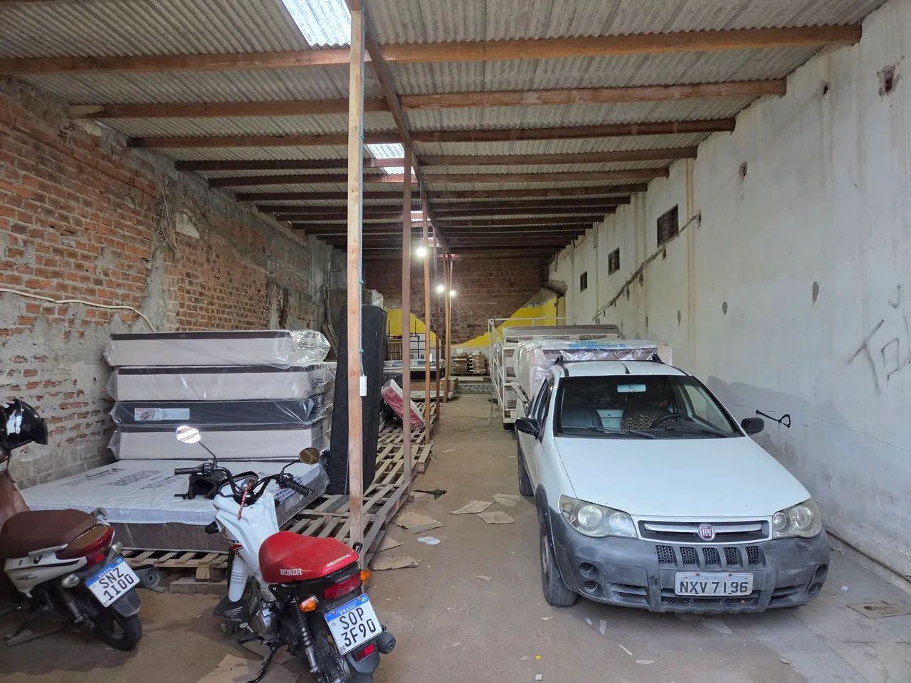 Galpão 7 x 22.5 m - Foto 2