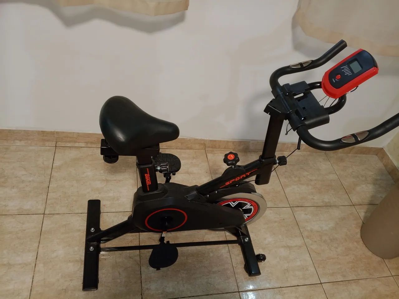 Bicicleta Ergométrica nova