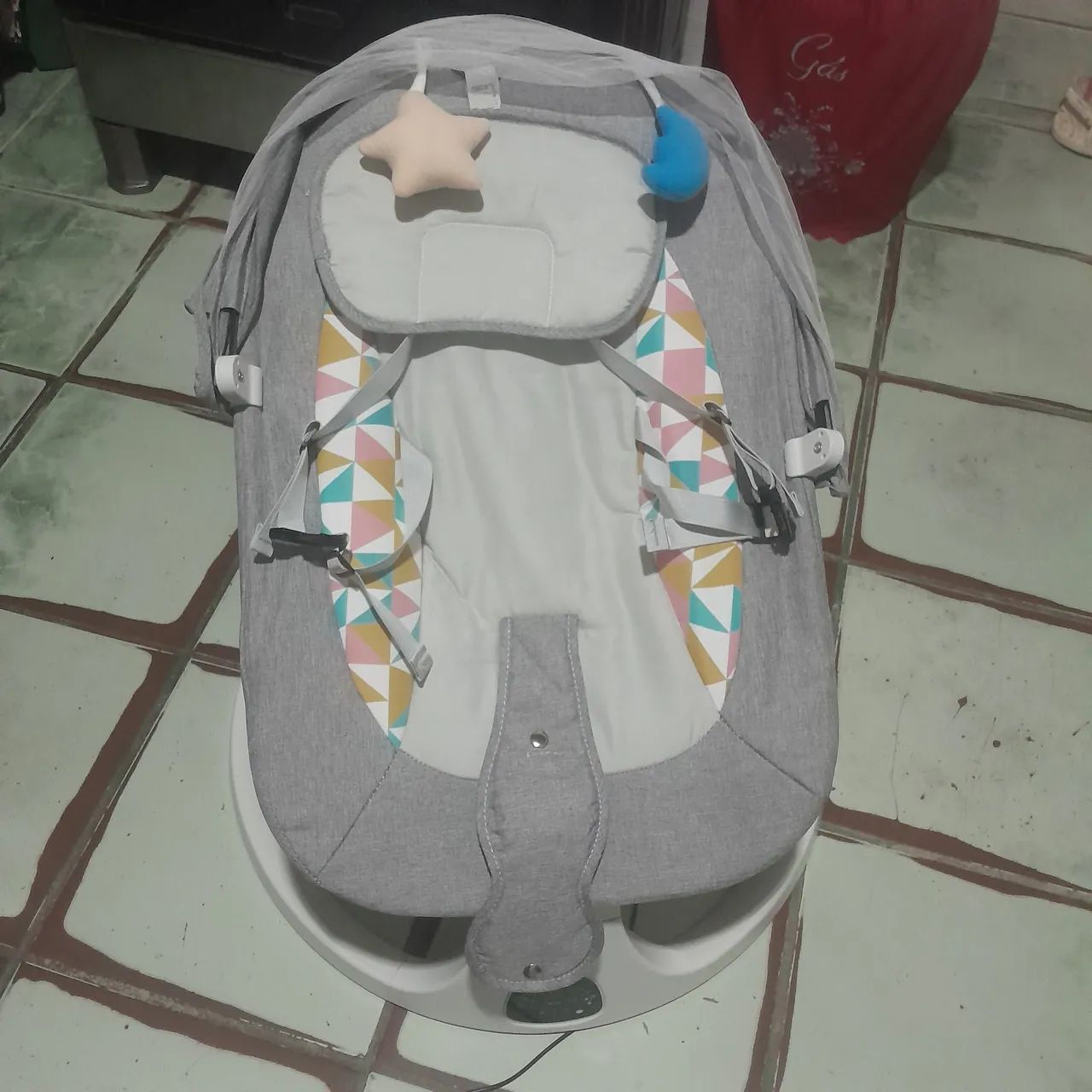 Cadeira de balanço de bebê  - Foto 3